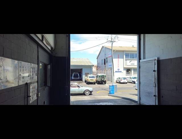 INDUSTRIAL PROPERTY TO RENT IN PAARDEN EILAND